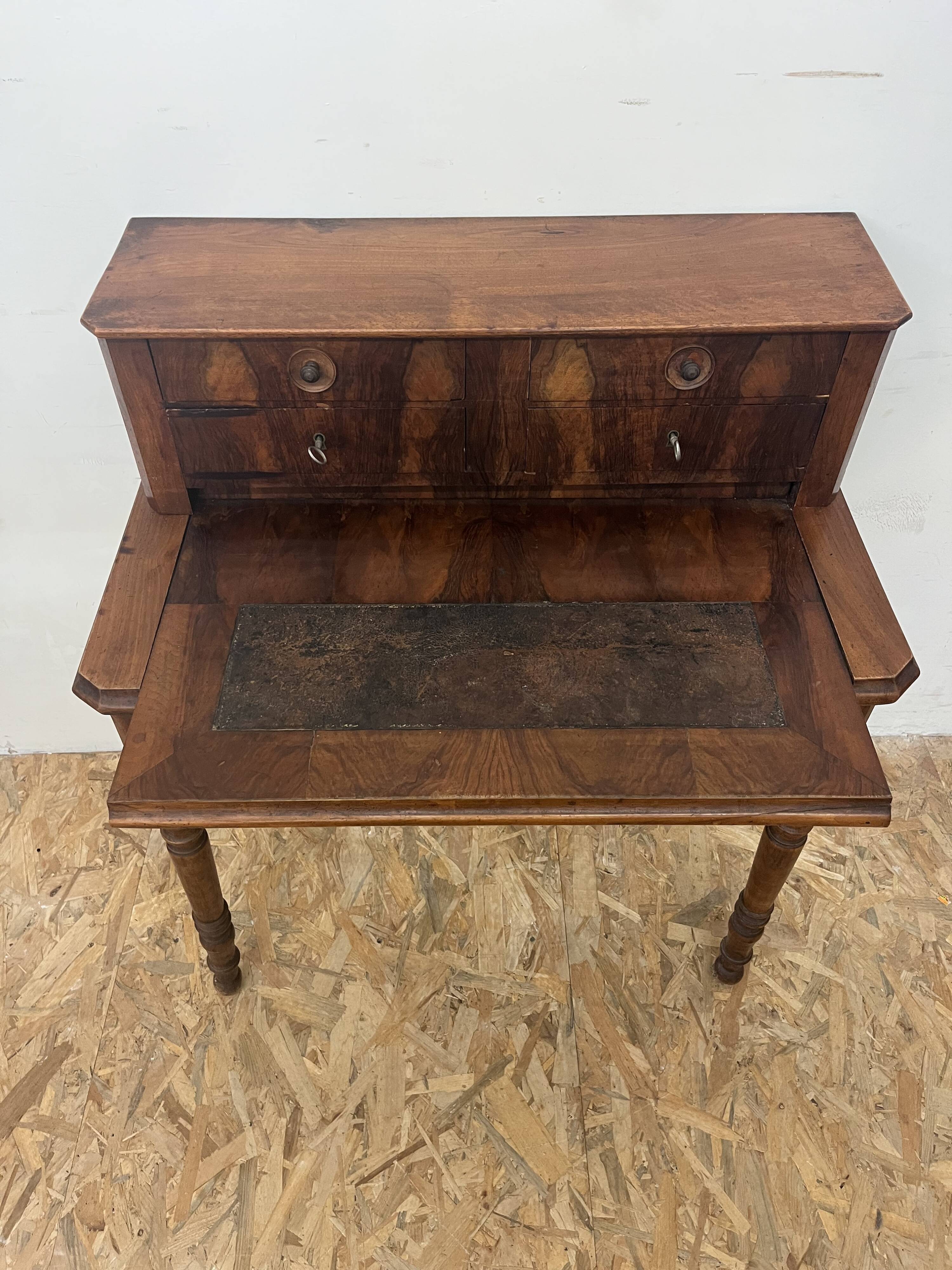 Louis Philippe stepped desk