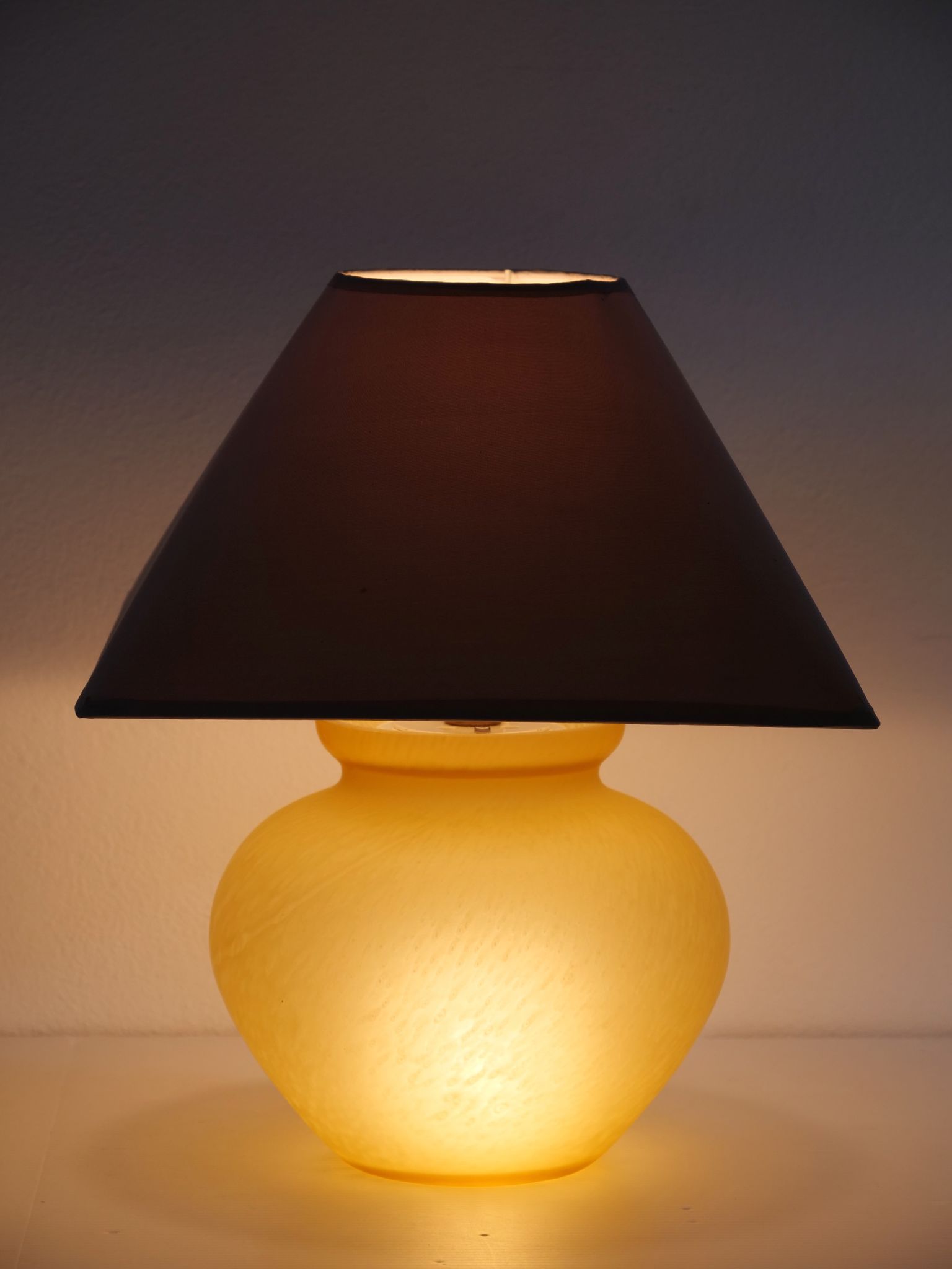 Melarti yellow sandblasted opaline lamp