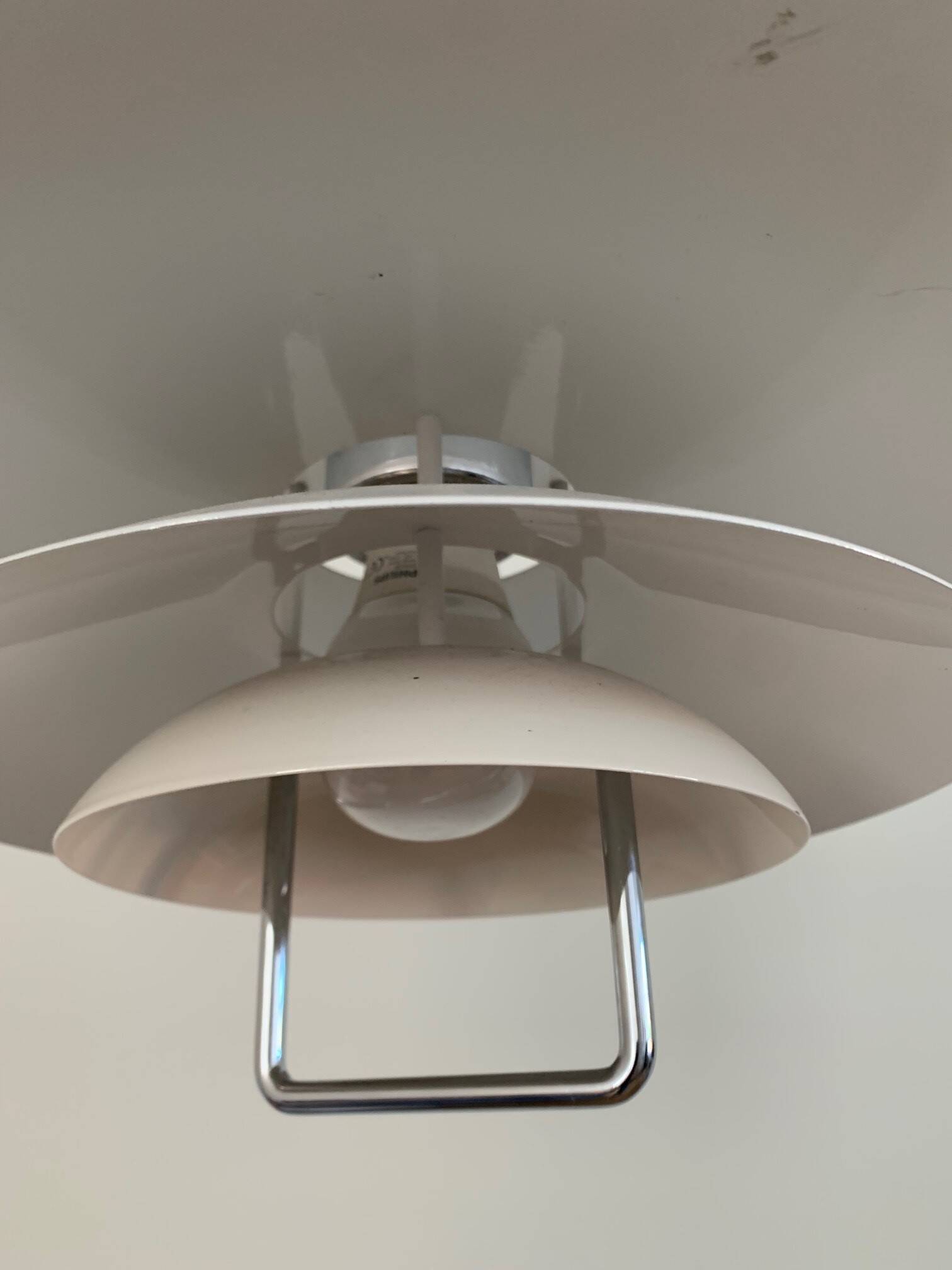 Suspension extensible métal blanc laqué, suède années 70/80