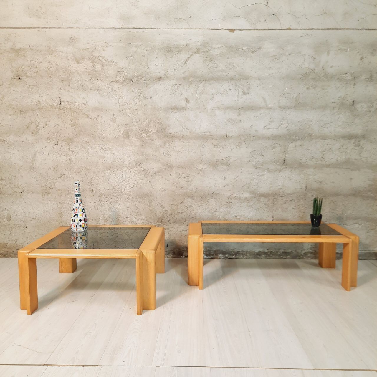 Pair of coffee tables 1970/1980