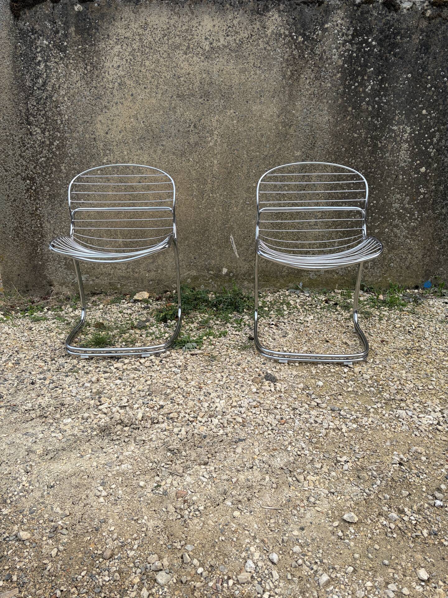 Paire de chaise en métal chromé
