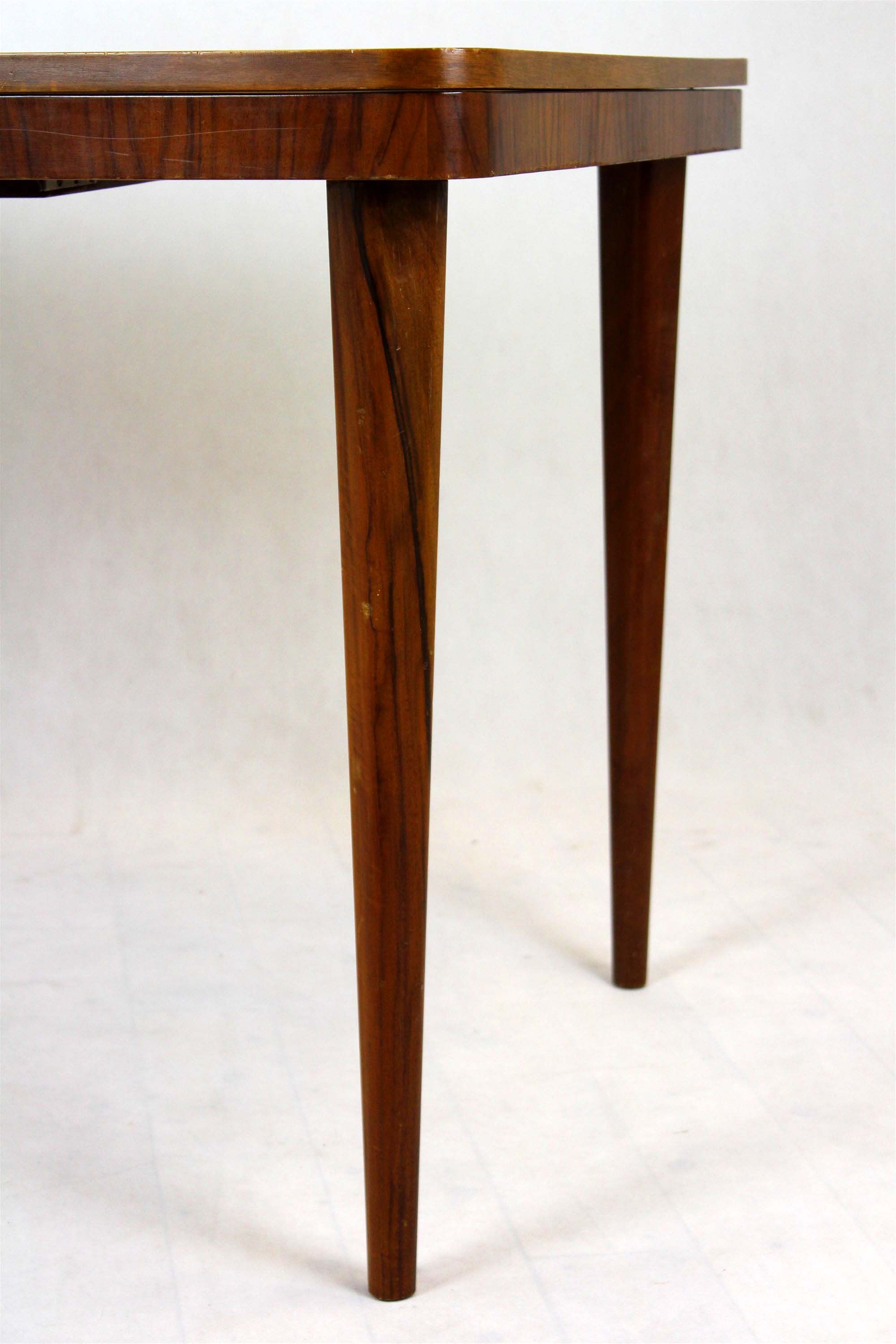 Table à manger à rallonge en noyer de Mier, années 1950