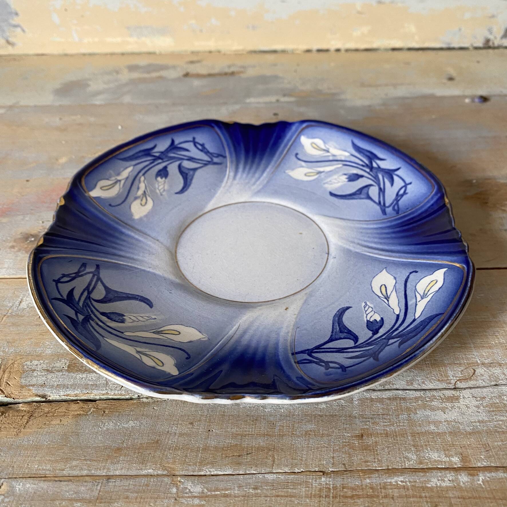 Assiettes  Sarreguemines décor Arum bleu cobalt