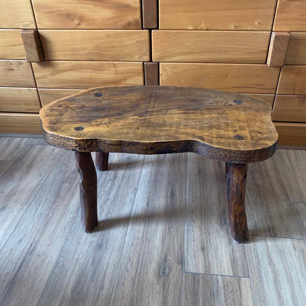 Table basse brutaliste
