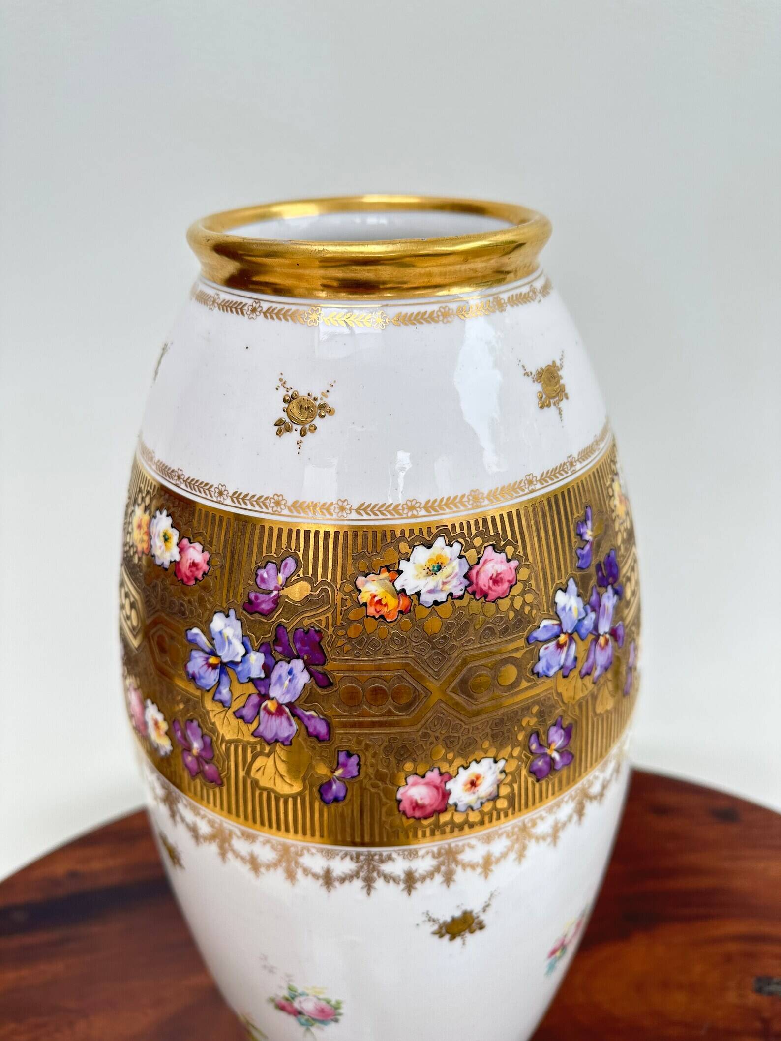 Very large limoges porcelain vase bernardaud white and iris gold