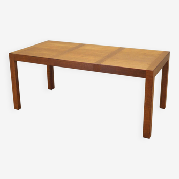 Table en chêne, design danois, années 1970, production : Danemark