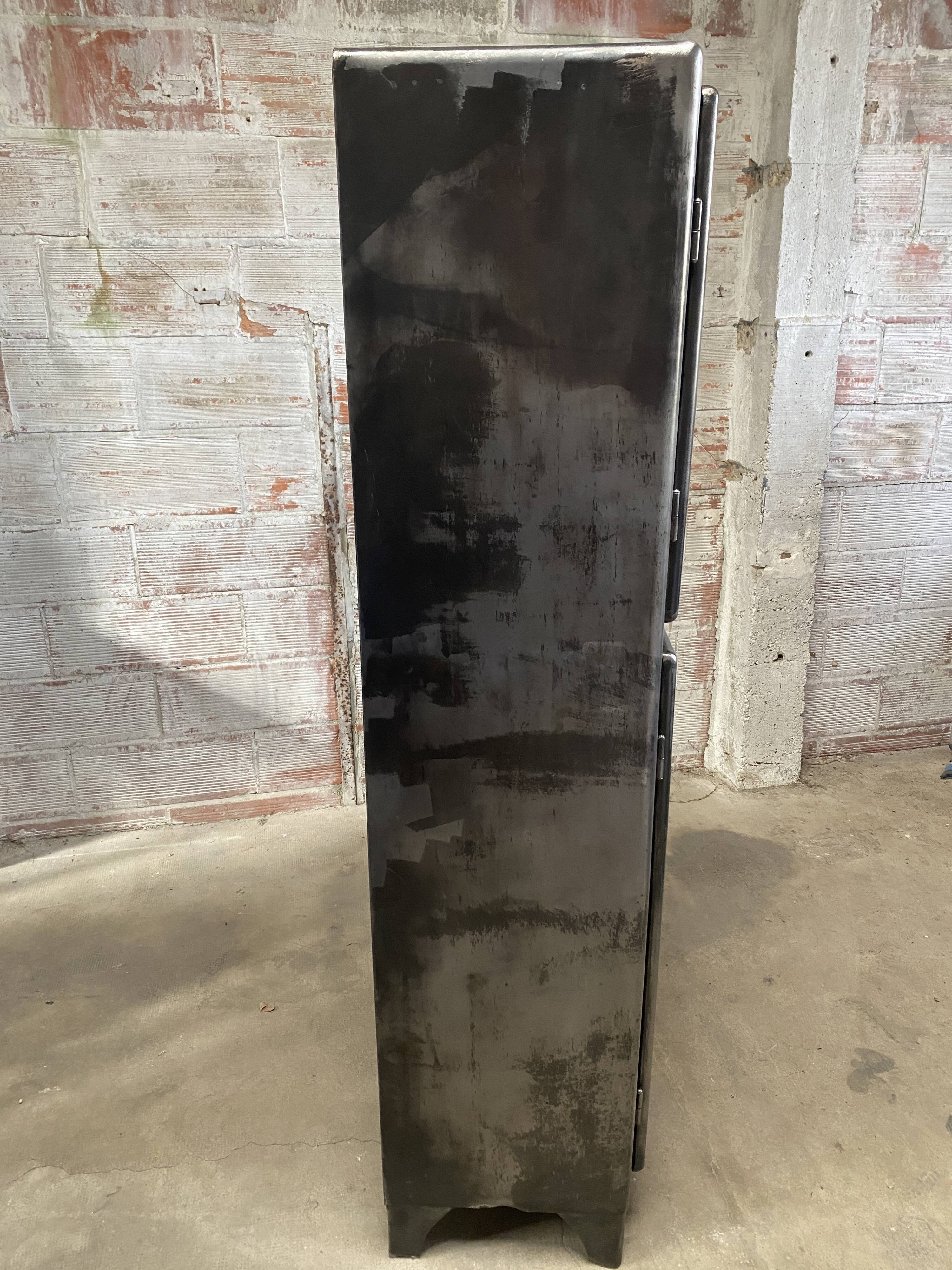 Sheet metal kitchen buffet