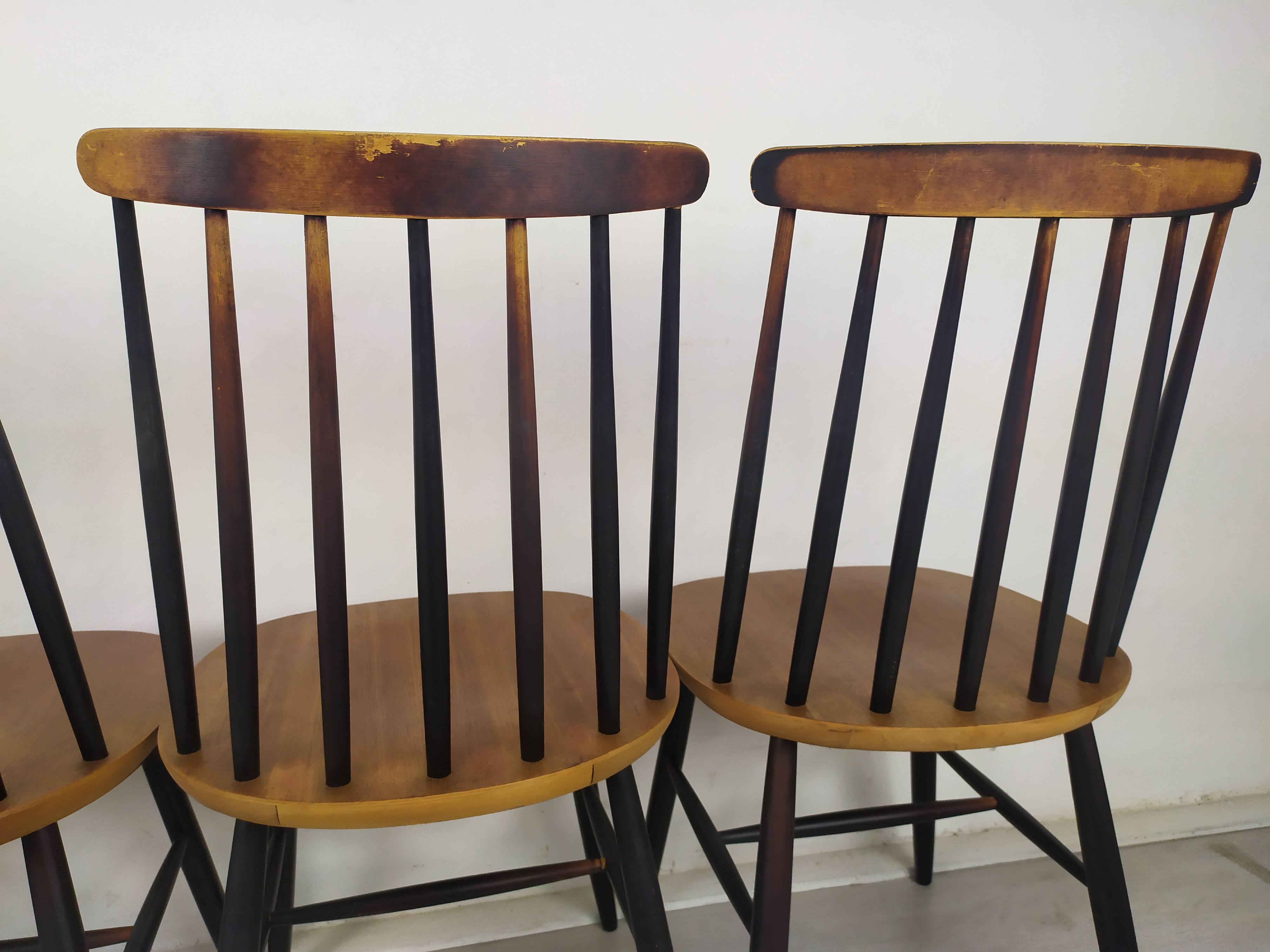 6 Scandinavian chairs