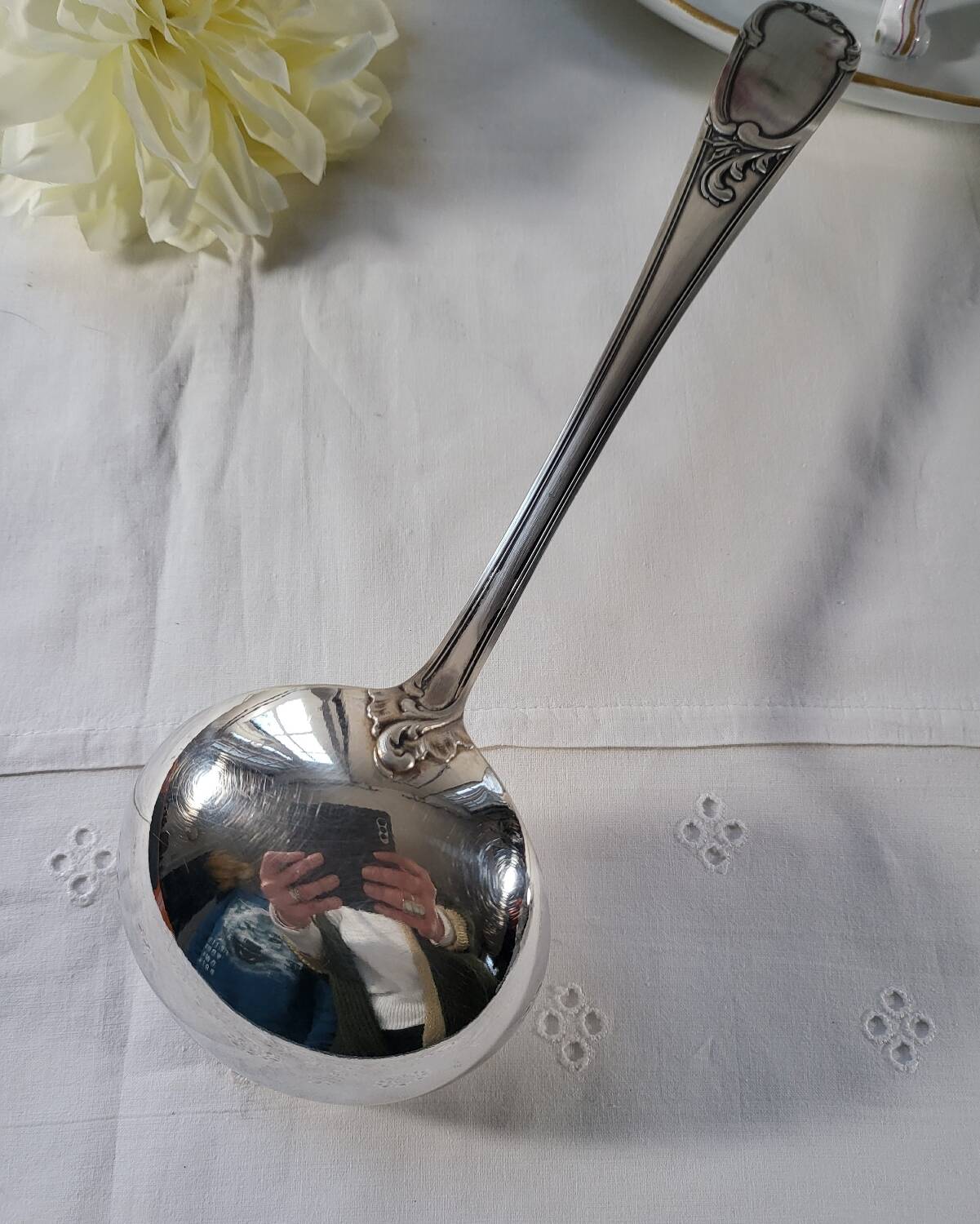 SOH silver metal ladle with shell/foliage decor