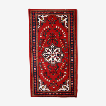 Vintage Persian Carpet Hamadan handmade 70cm x 136cm 1970s, 1C779