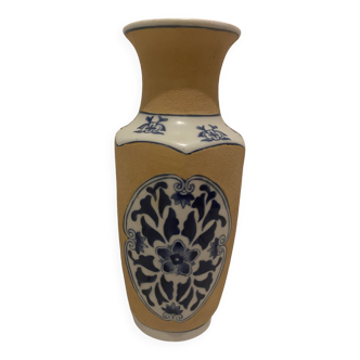 Ancient Chinese vase