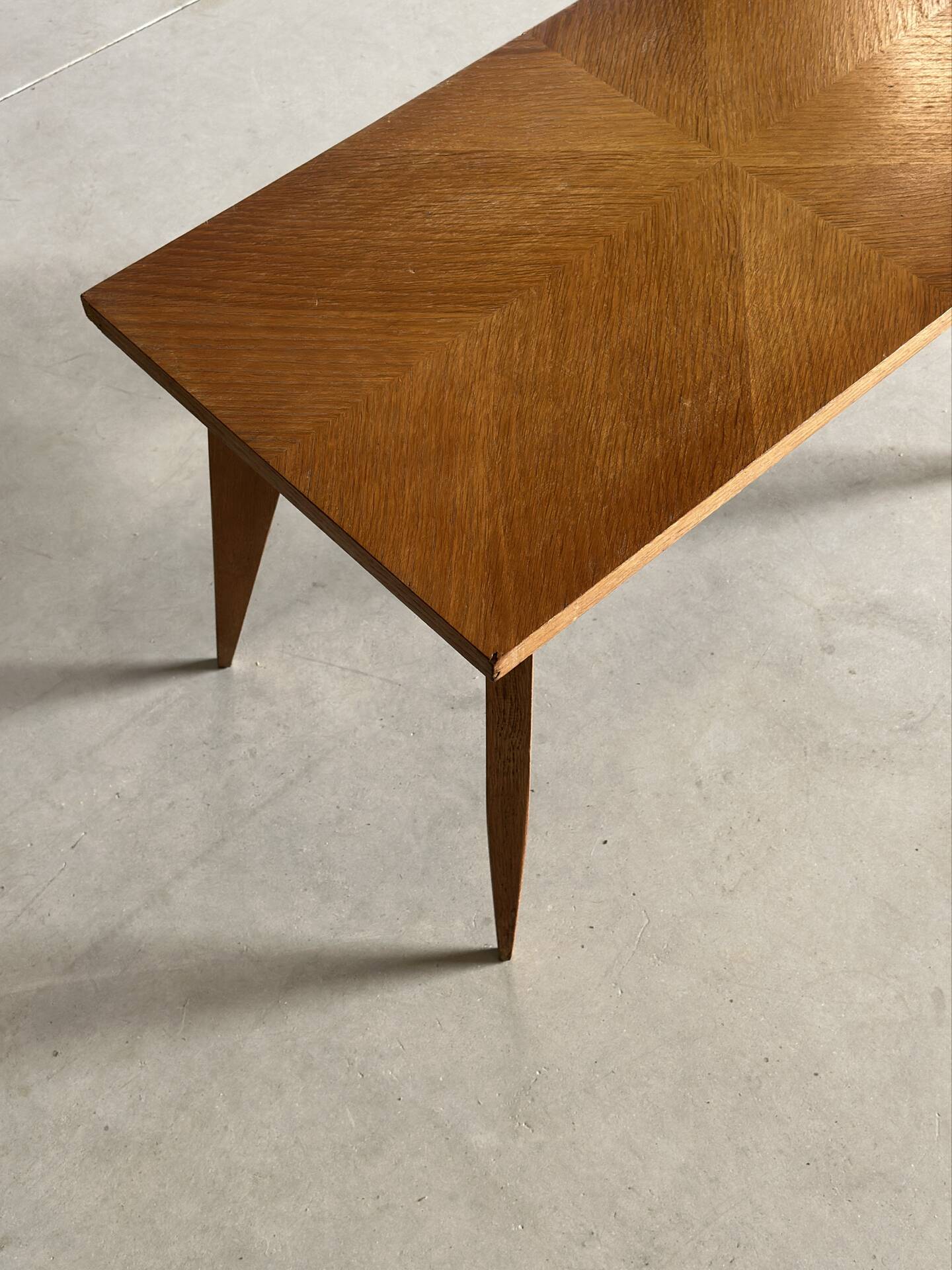 Table basse vintage années 50 pieds compas design scandinave