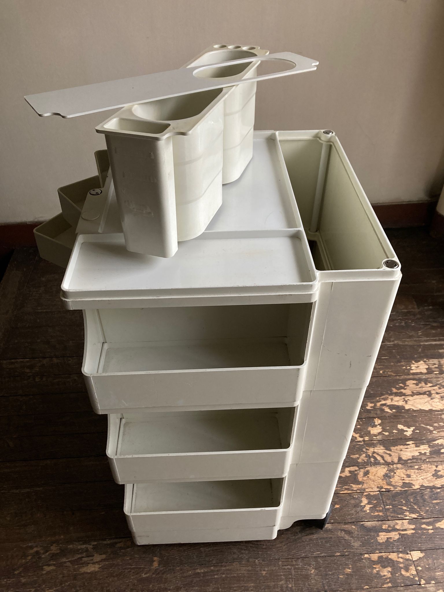 Desserte Boby Joe Colombo 1970 design italien