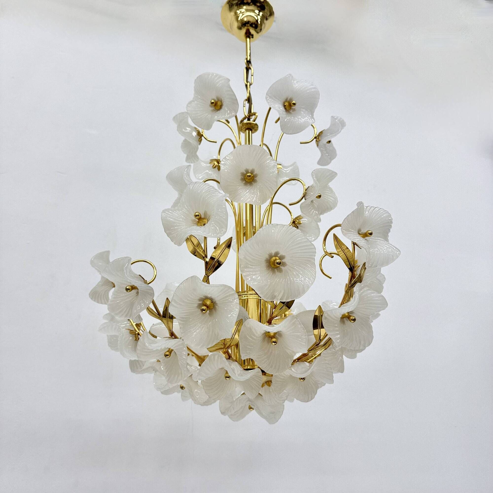 Lustre milieu du siècle avec fleurs en verre, années 1970