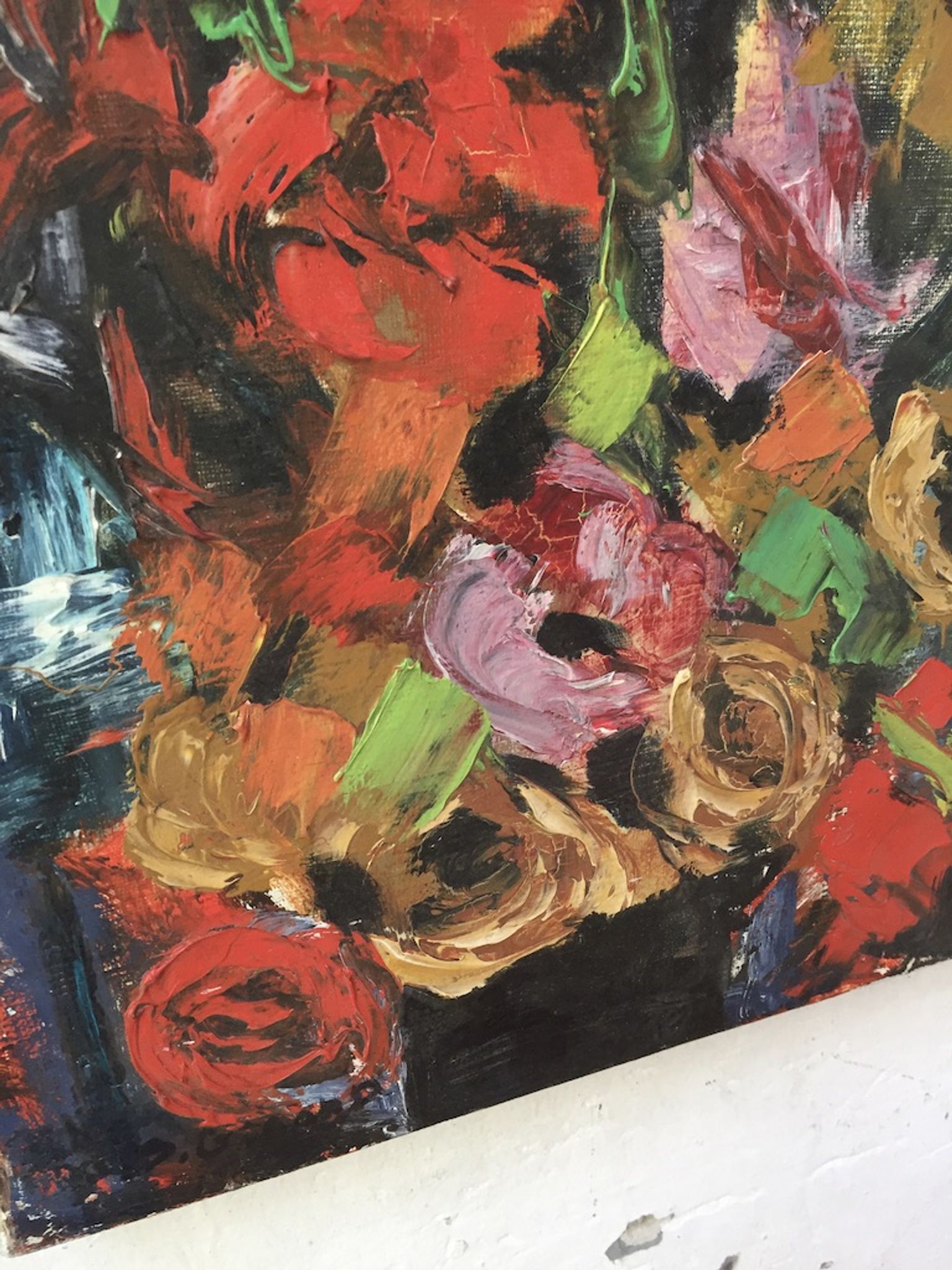 Old oil painting flowers