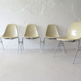 Set of 4 DCW fiber glass chairs