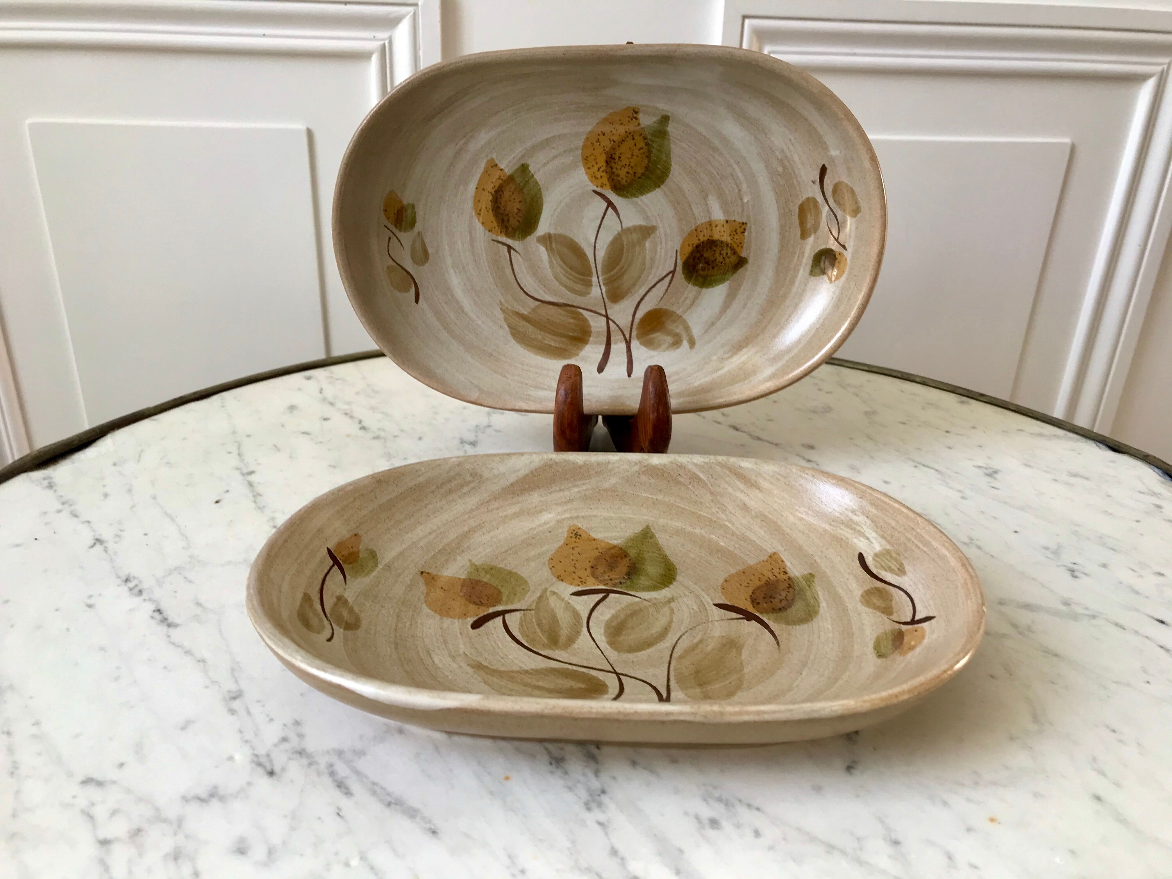 pair of sandstone / ceramic raviers Niderviller Doria Ste Radegonde hand painted 70s