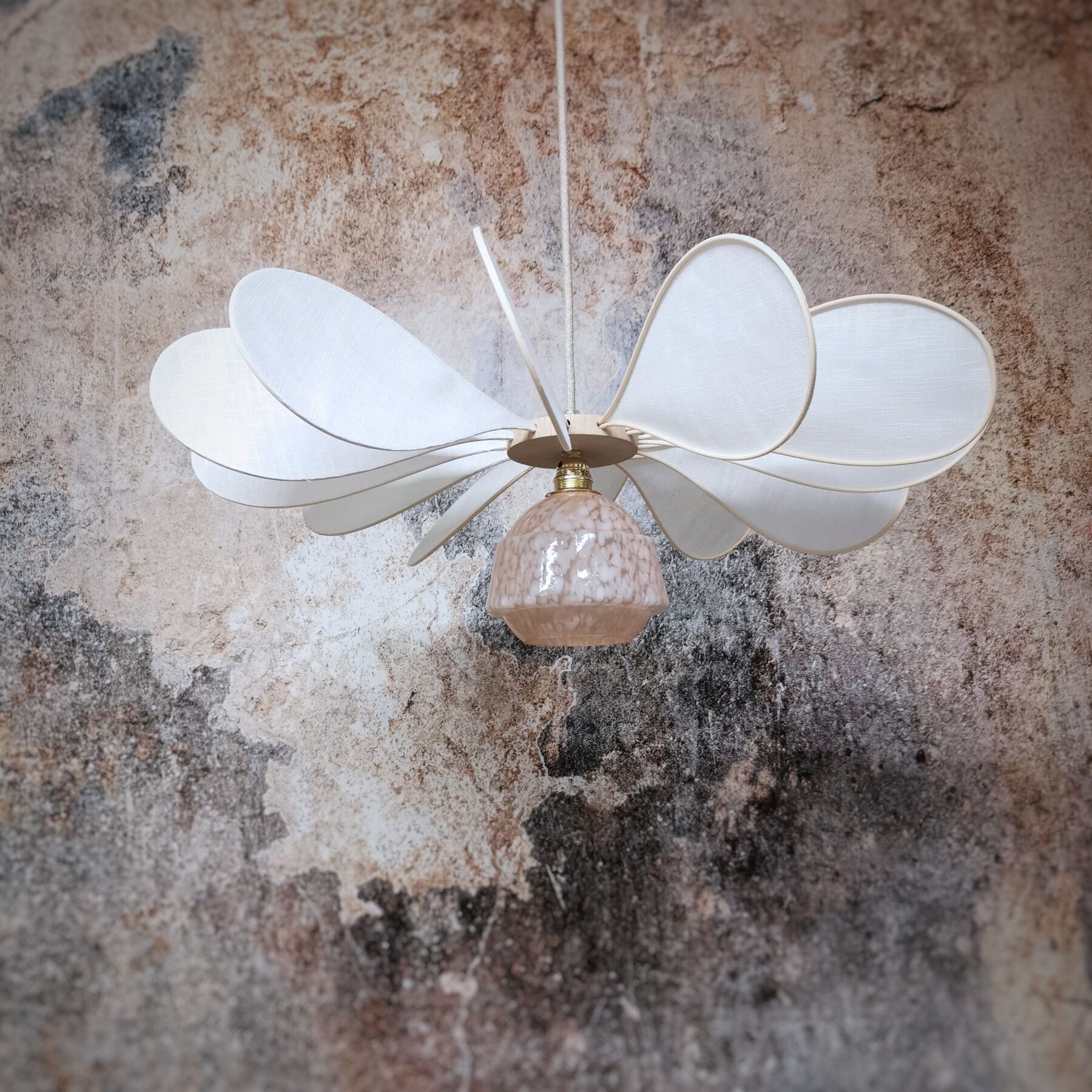 Flower pendant light 12 petals in linen and rattan with glass globe of Clichy
