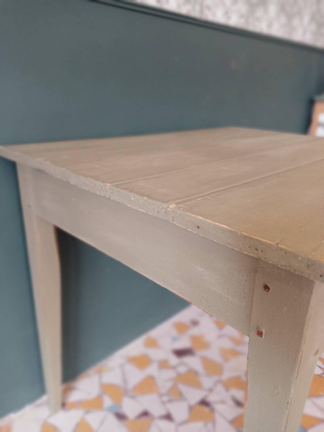 Farm table revisited in khaki