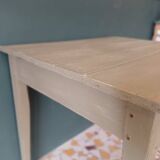 Farm table revisited in khaki