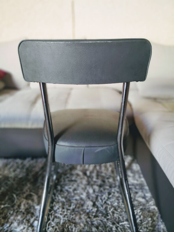 Chaise de bureau industrielle strafor