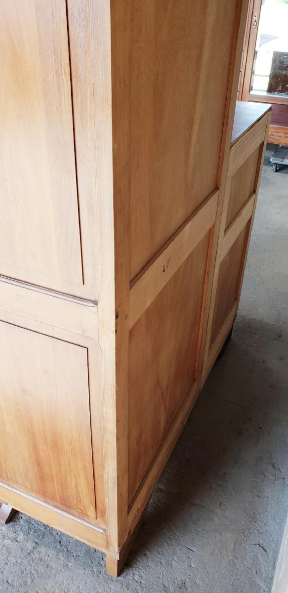Armoire asymétrique vintage