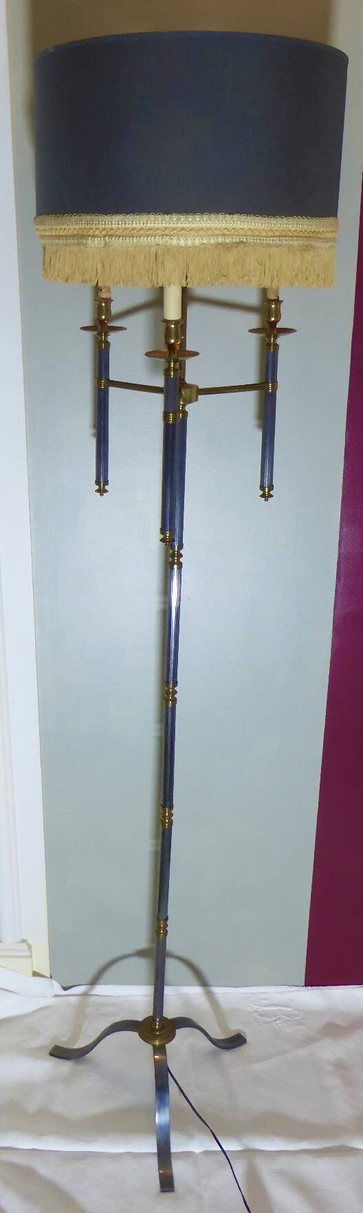 Vintage floor lamp with a classic spirit.