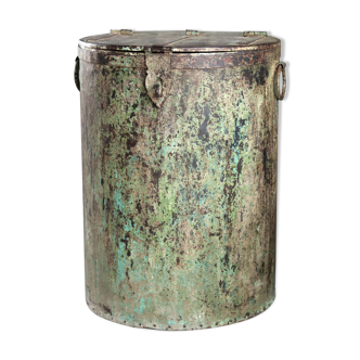 Authentic green canister