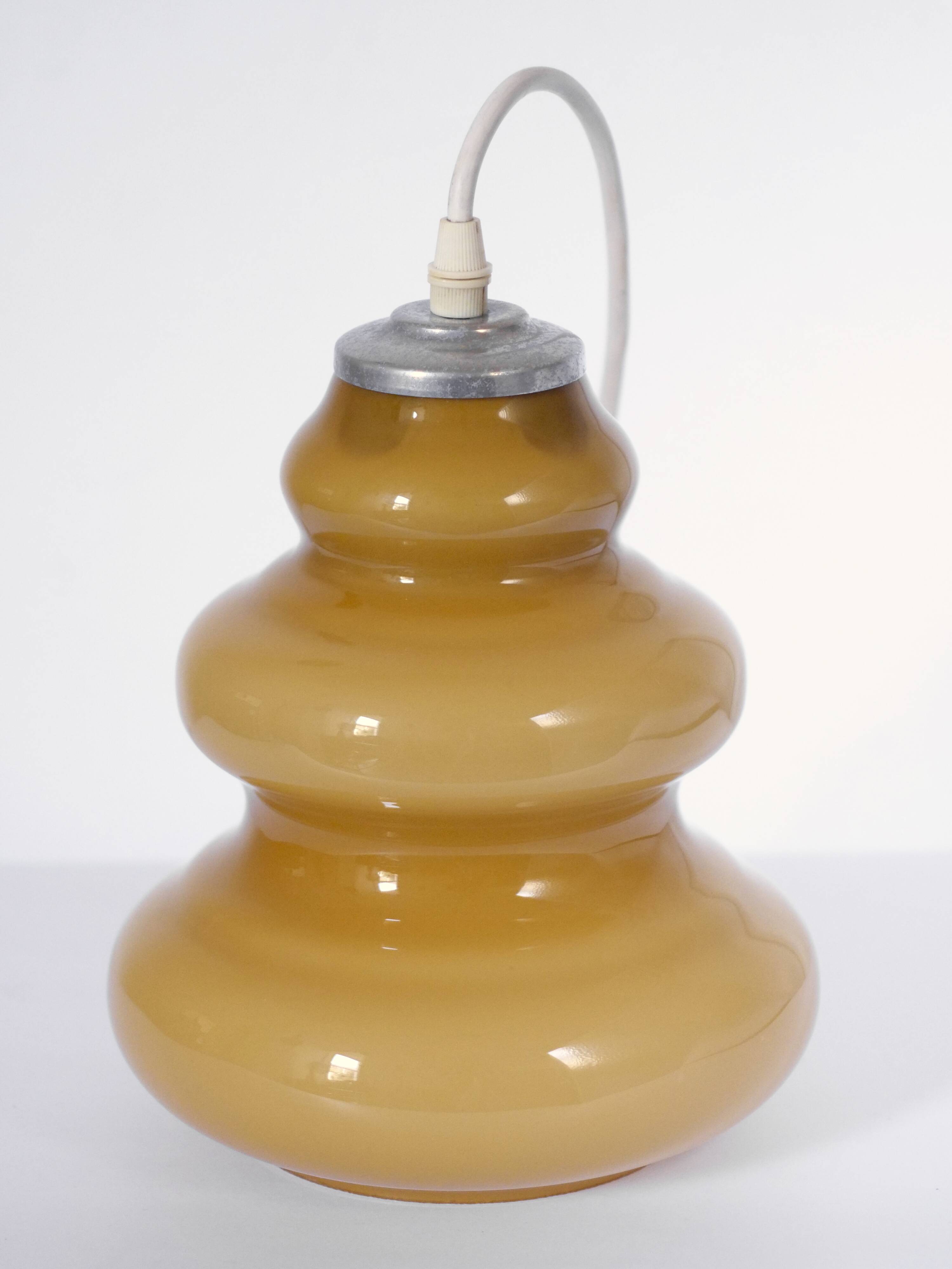suspension opaline space age design 70s