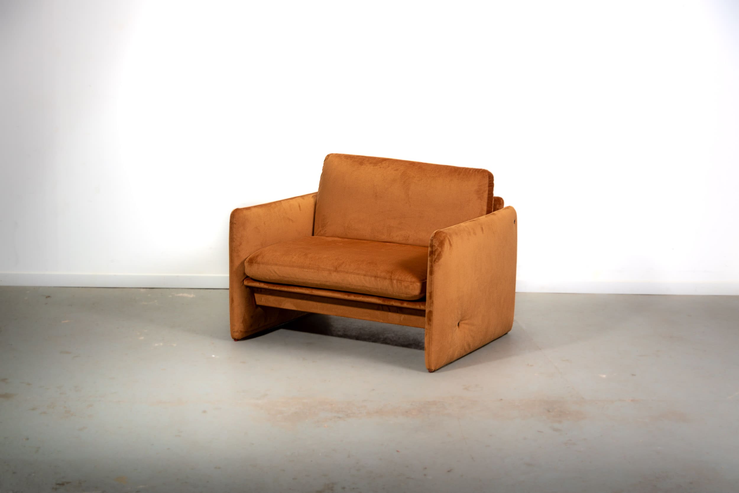 Simone oversize armchair by Kazuhide Takahama for Simon International