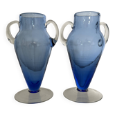 Paire de vases en verre bleu glacier
