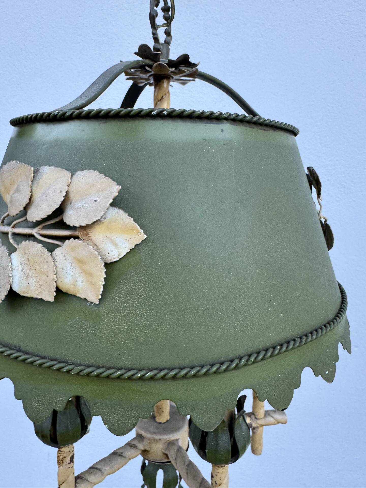 Florentine style chandelier Hollywood Regency 1960s