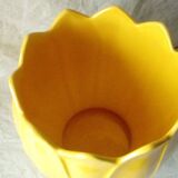 Cache pot en faience forme nenuphar