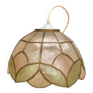 suspension en nacre rose