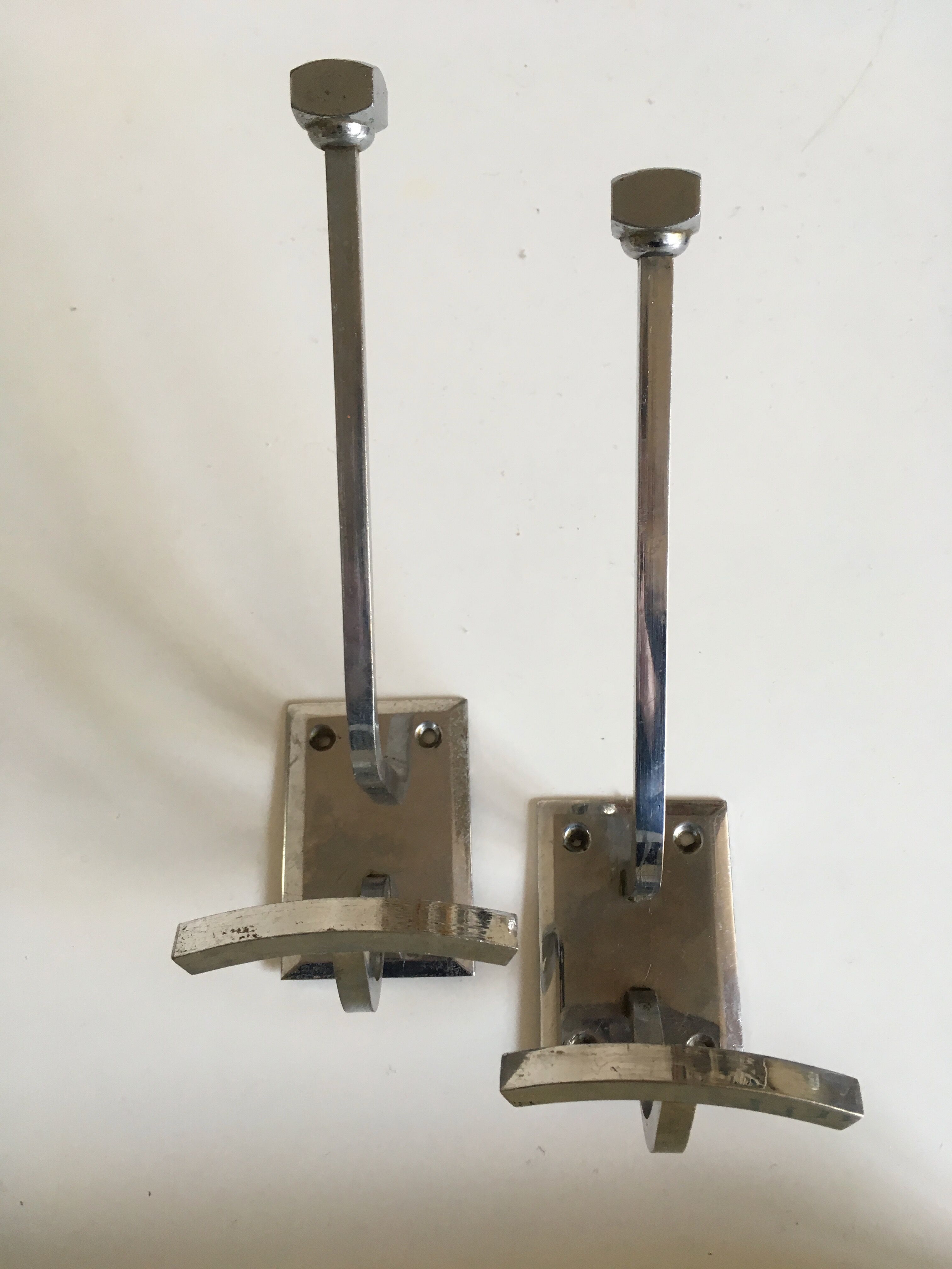 Paire de patères chromées 60