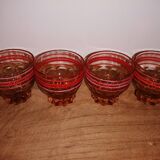 Verres à liqueur rose