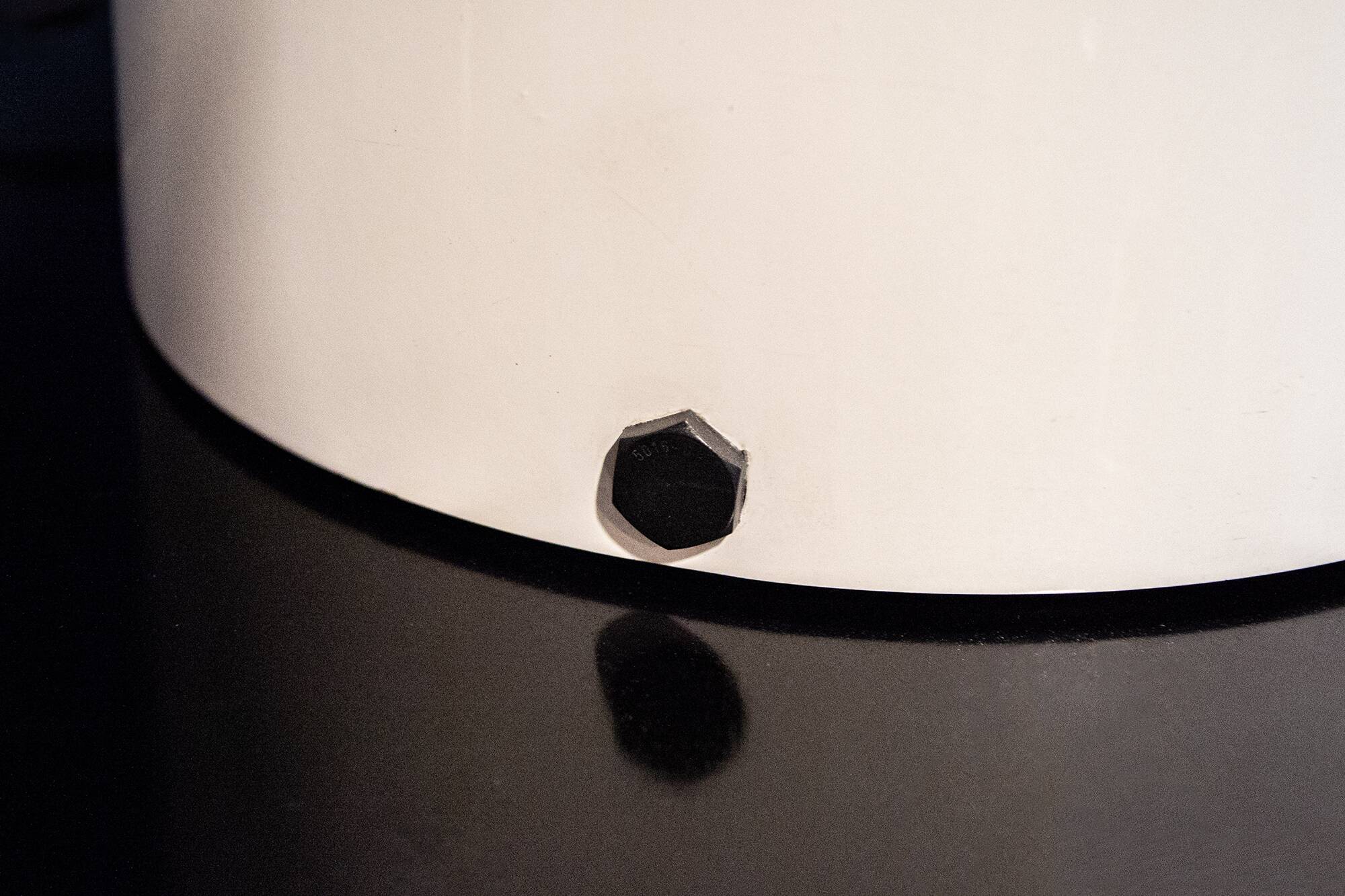 Lampada da tavolo Atollo di Vico Magistretti per Oluce Italia 1977