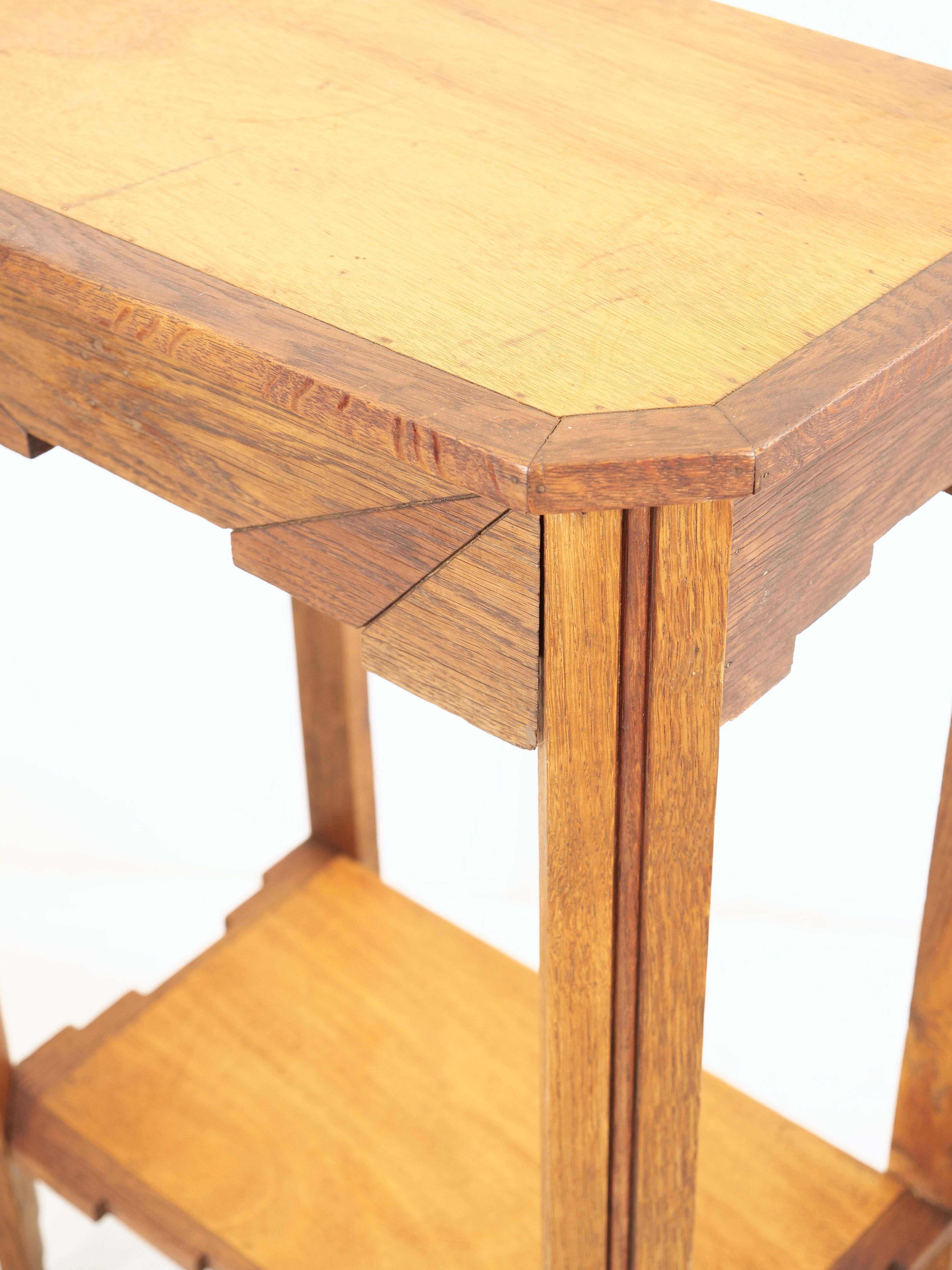 Extra furniture deco entrance hall