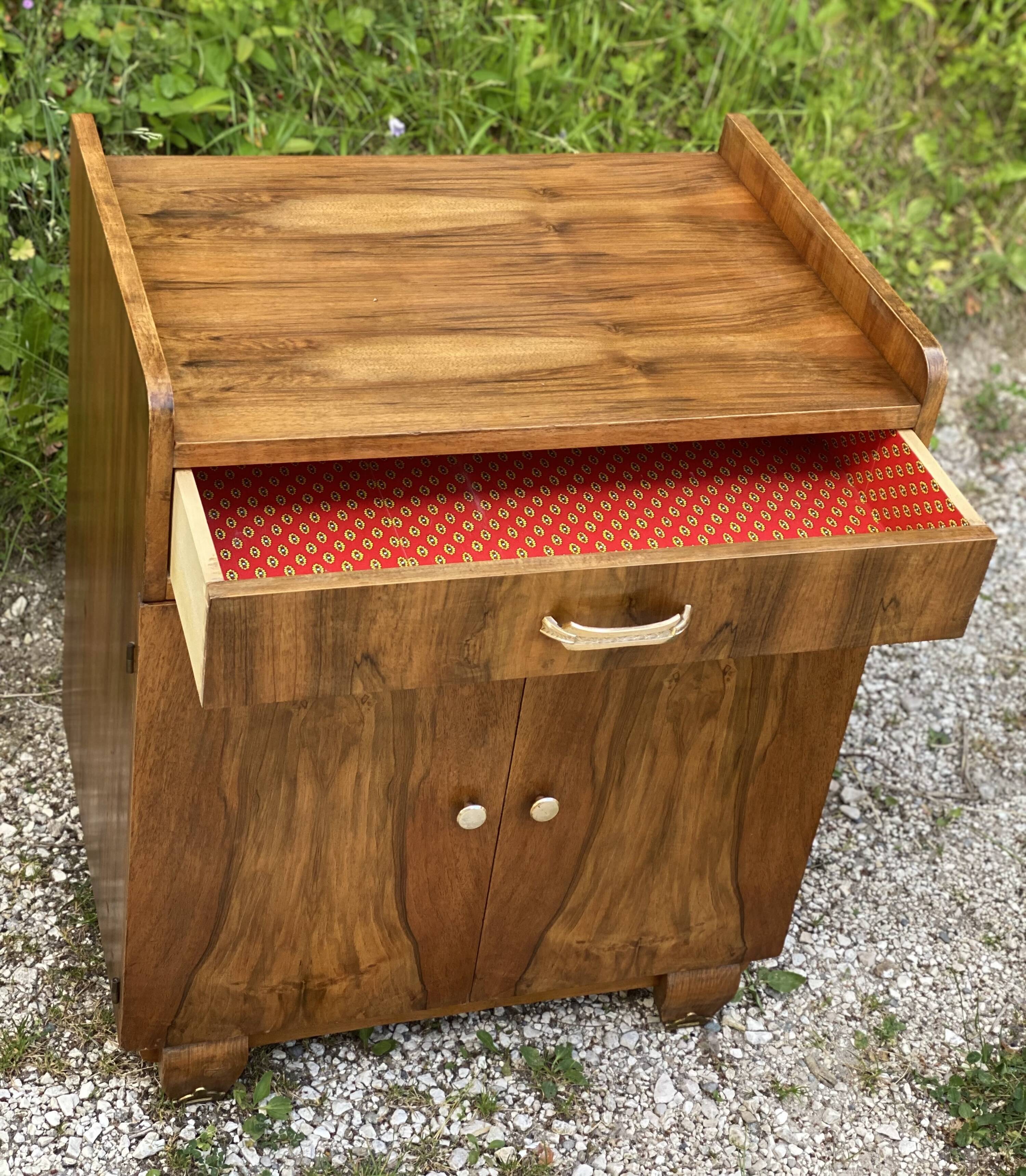 Vintage 1950s 5-drawer chest of drawers