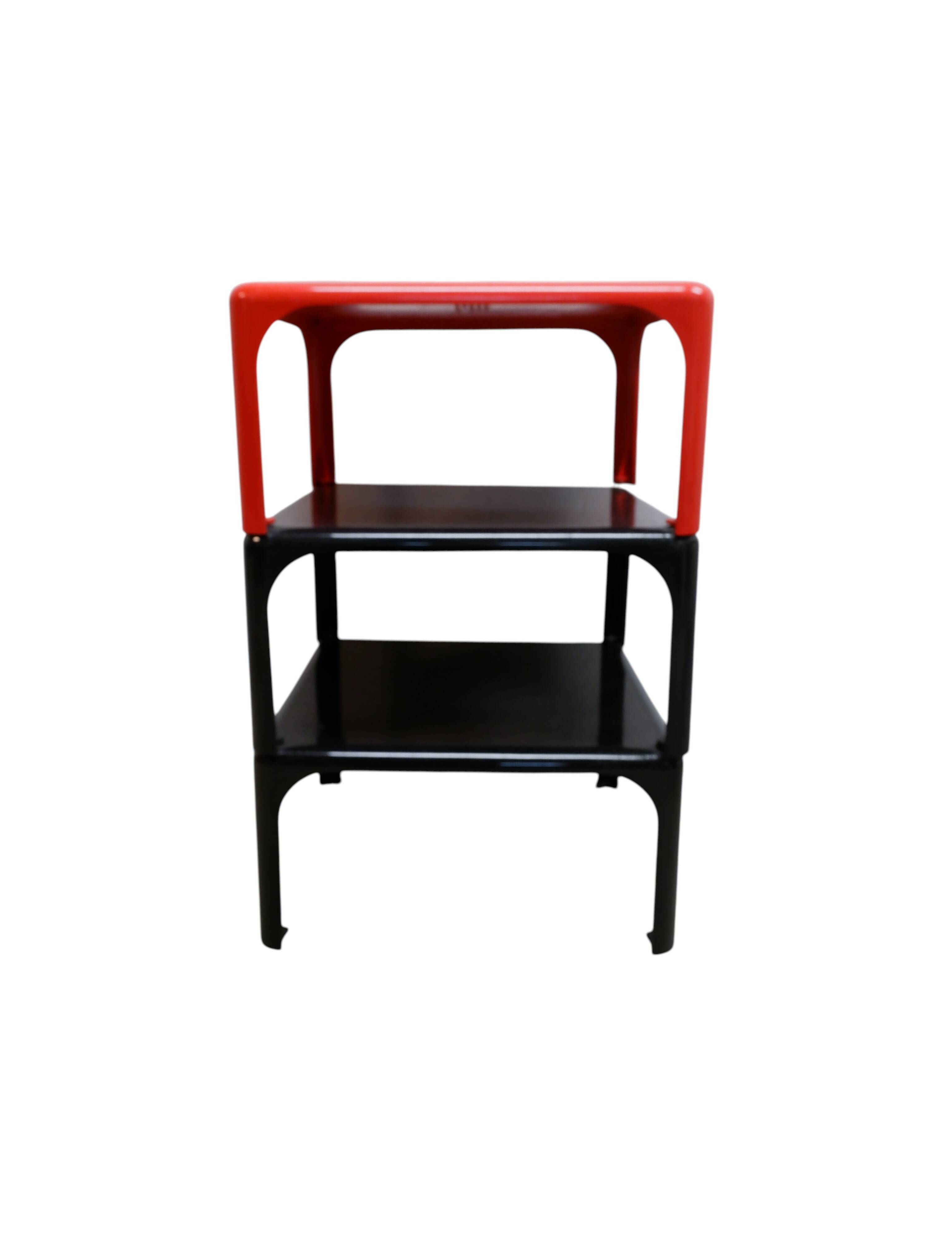 Vintage Artemide Demetrio table