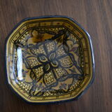 Empty Tunisian pocket