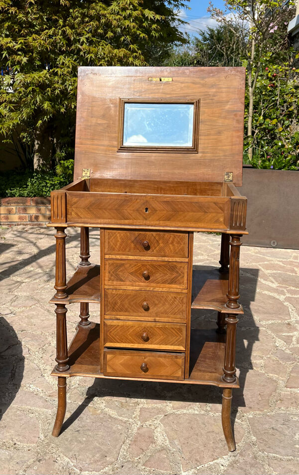 Coiffeuse art nouveau