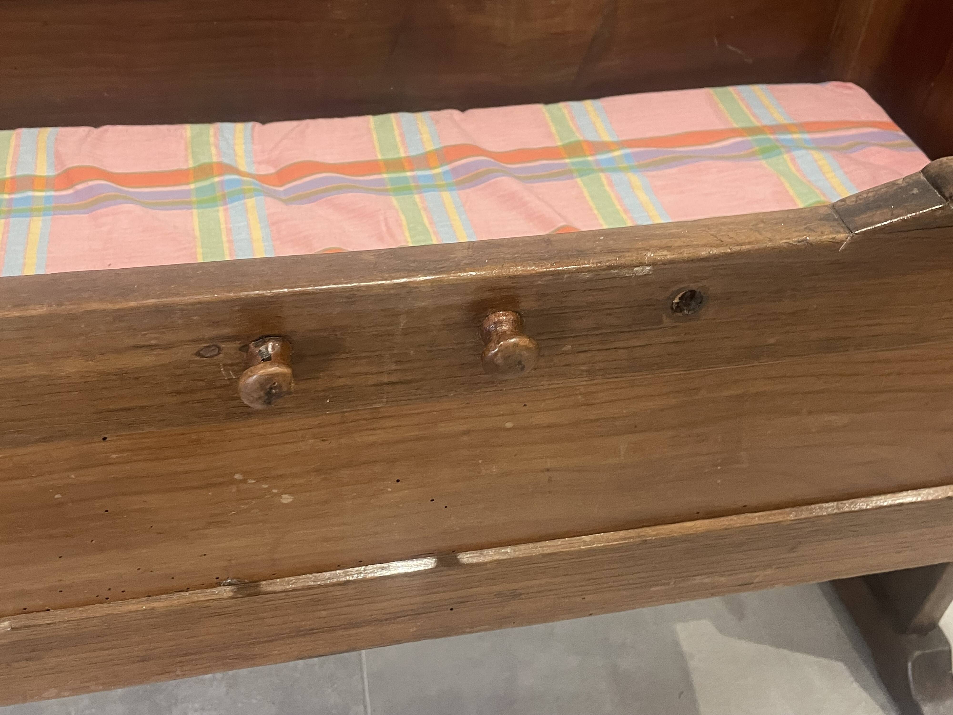 Small rocking bed 19th century