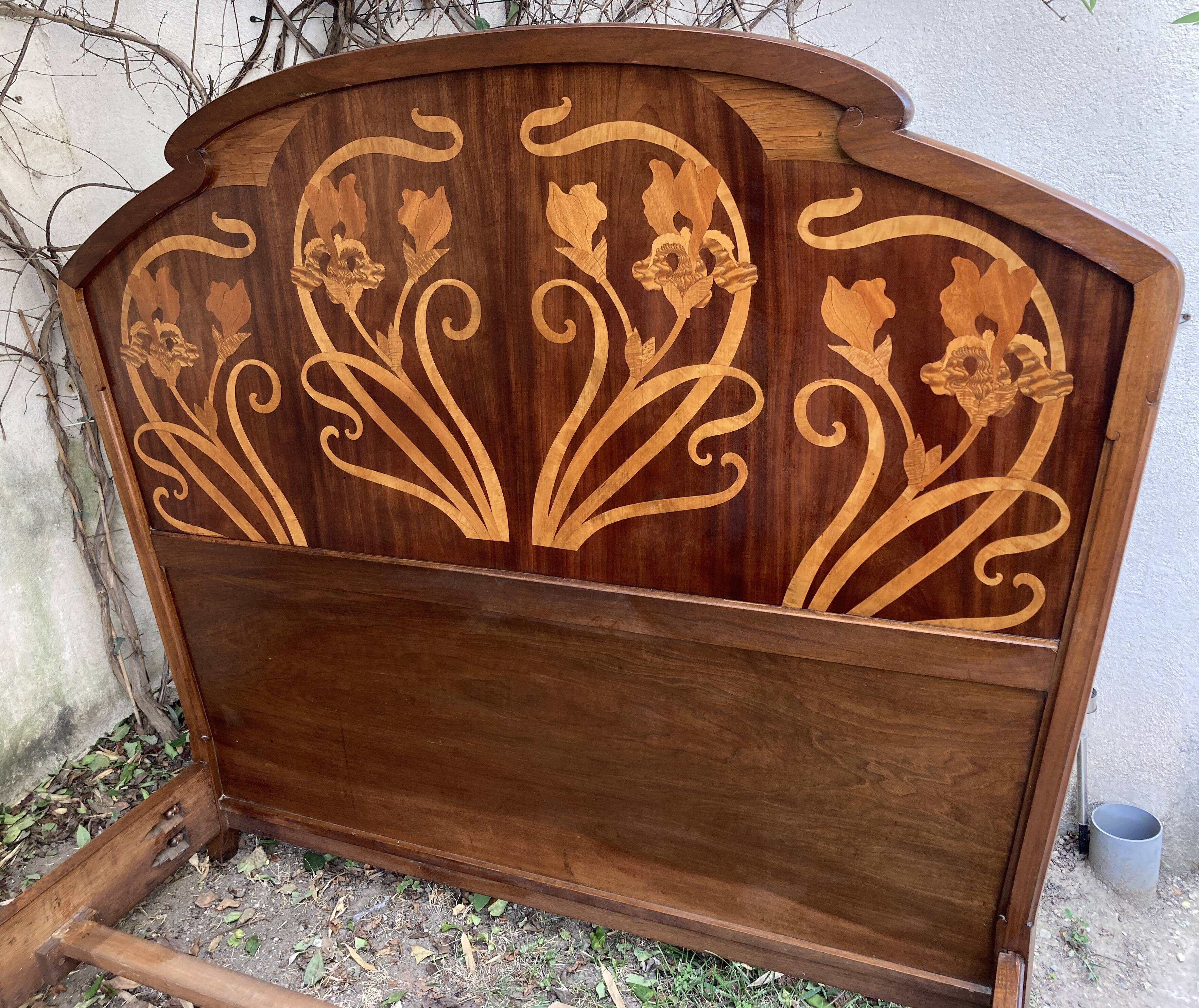 Art Nouveau bed