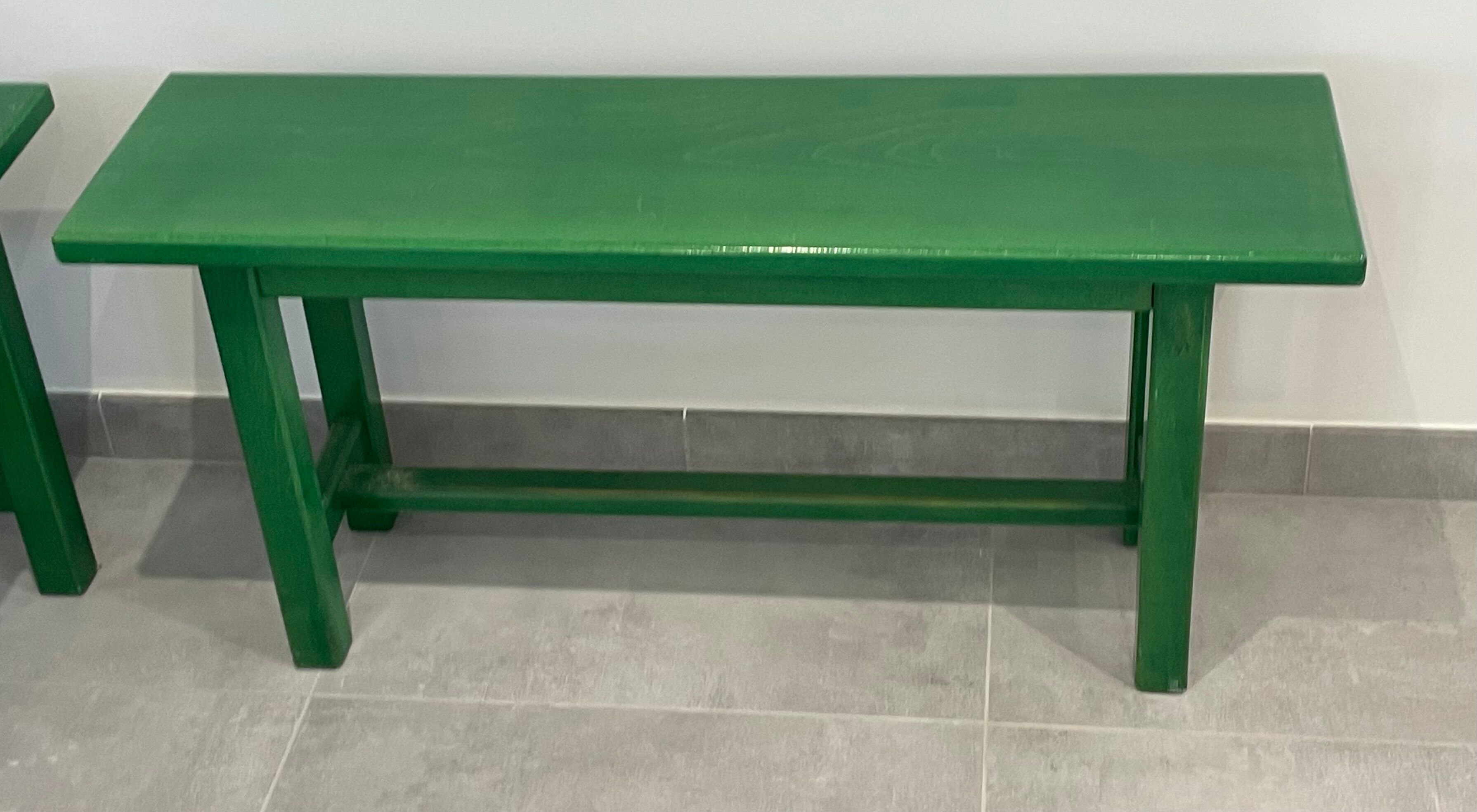 Pair of common bench