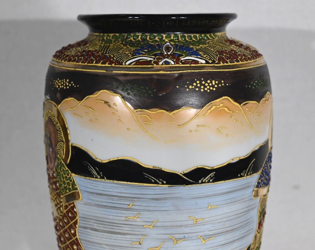 Pair of satsuma vases in japanese porcelain – early twentieth