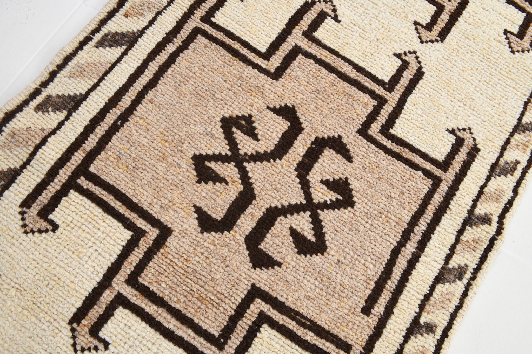 Oushak runner rug 88x372cm