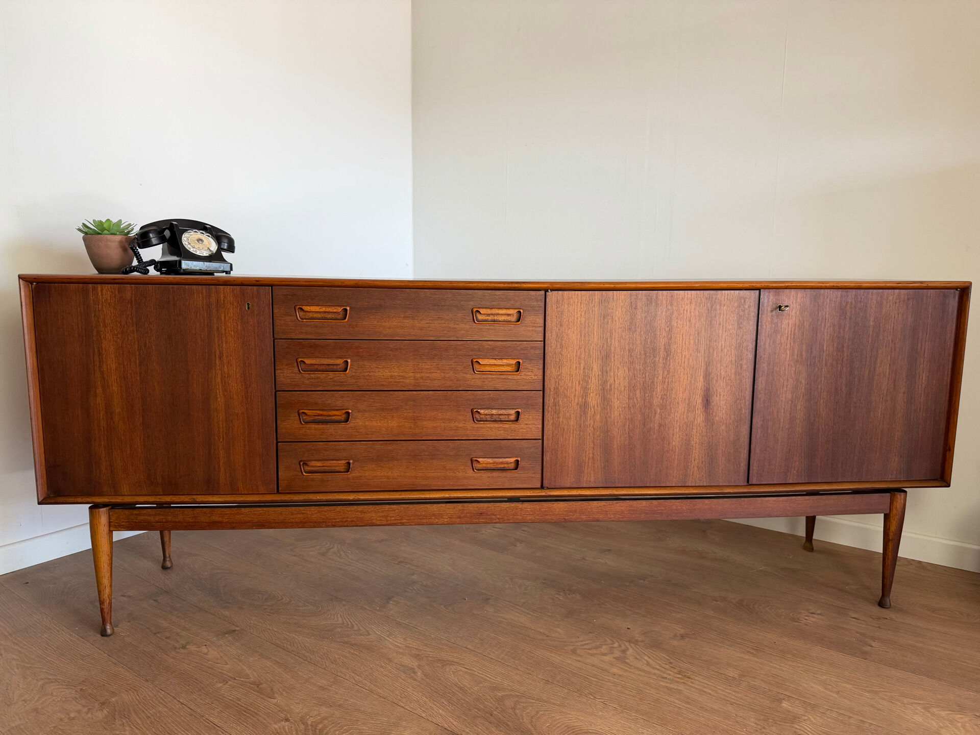 Superb Scandinavian teak sideboard from the 1960s.