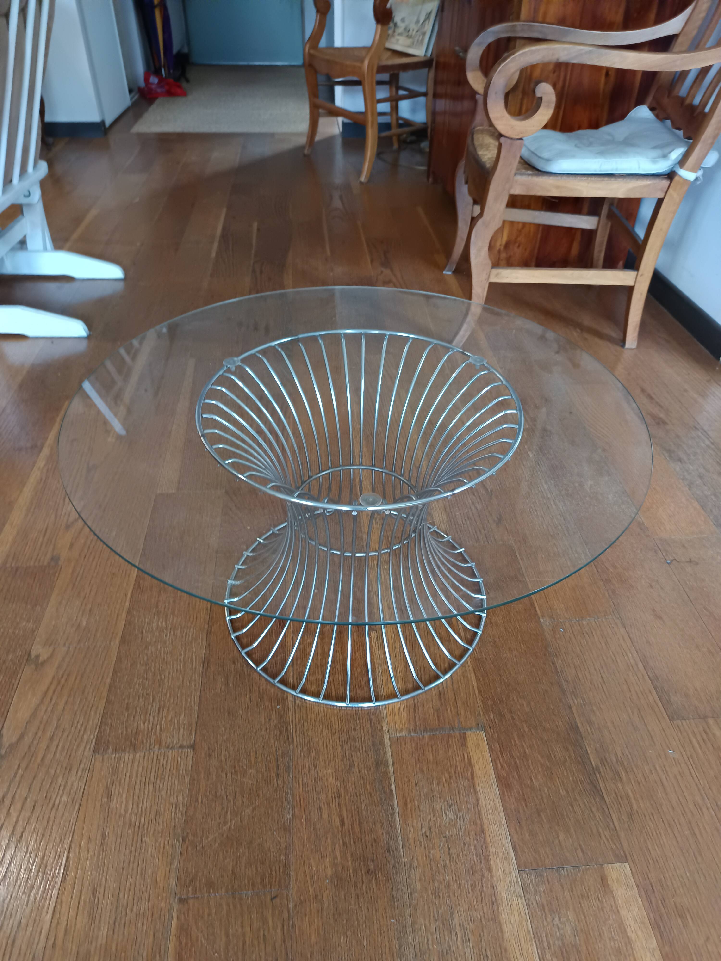 vintage 70s round designer coffee table with wire base