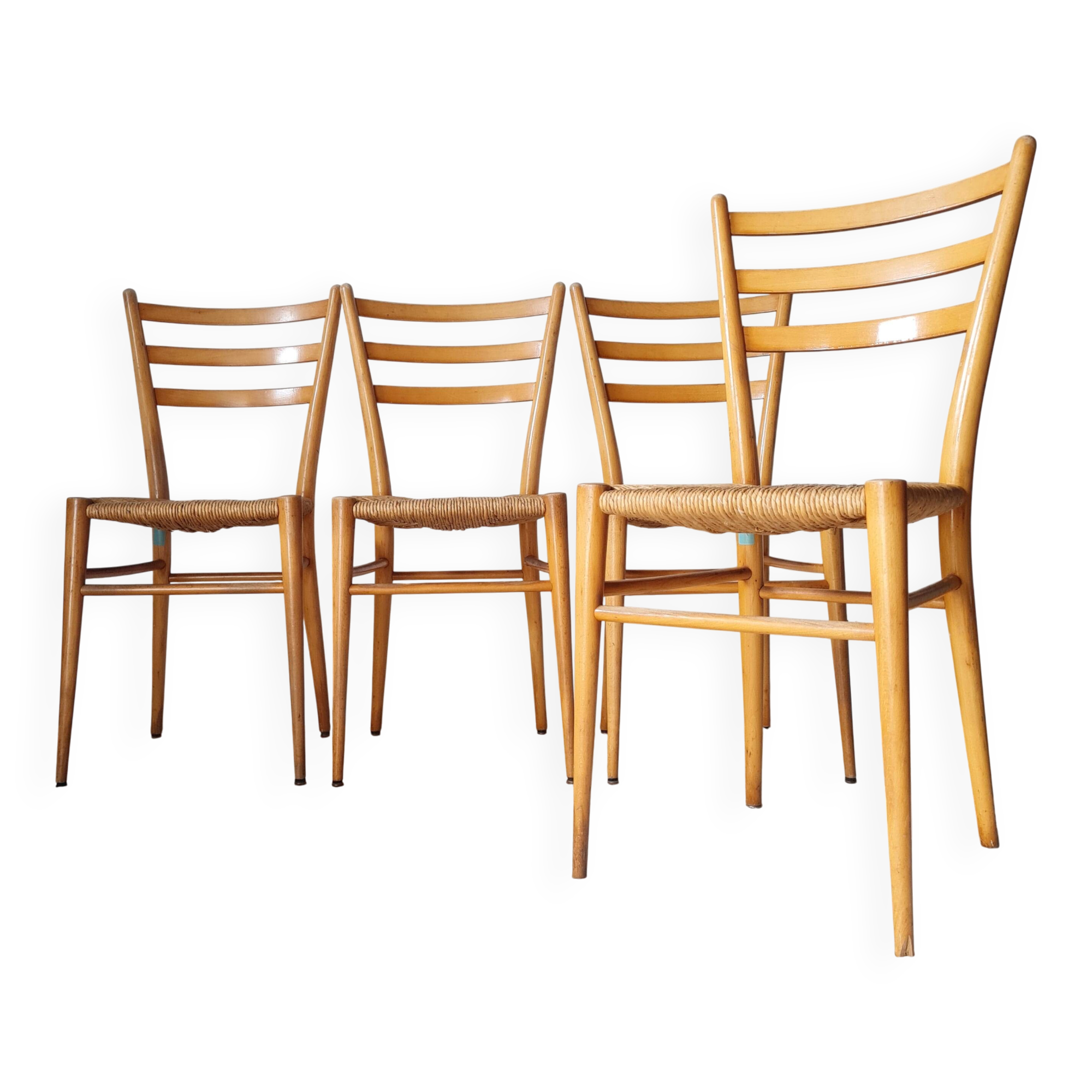 Set of 4 vintage Italian chairs in wood and straw.